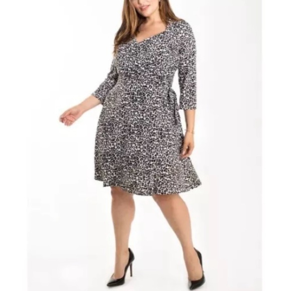 Leota Sweetheart Wrap Dress